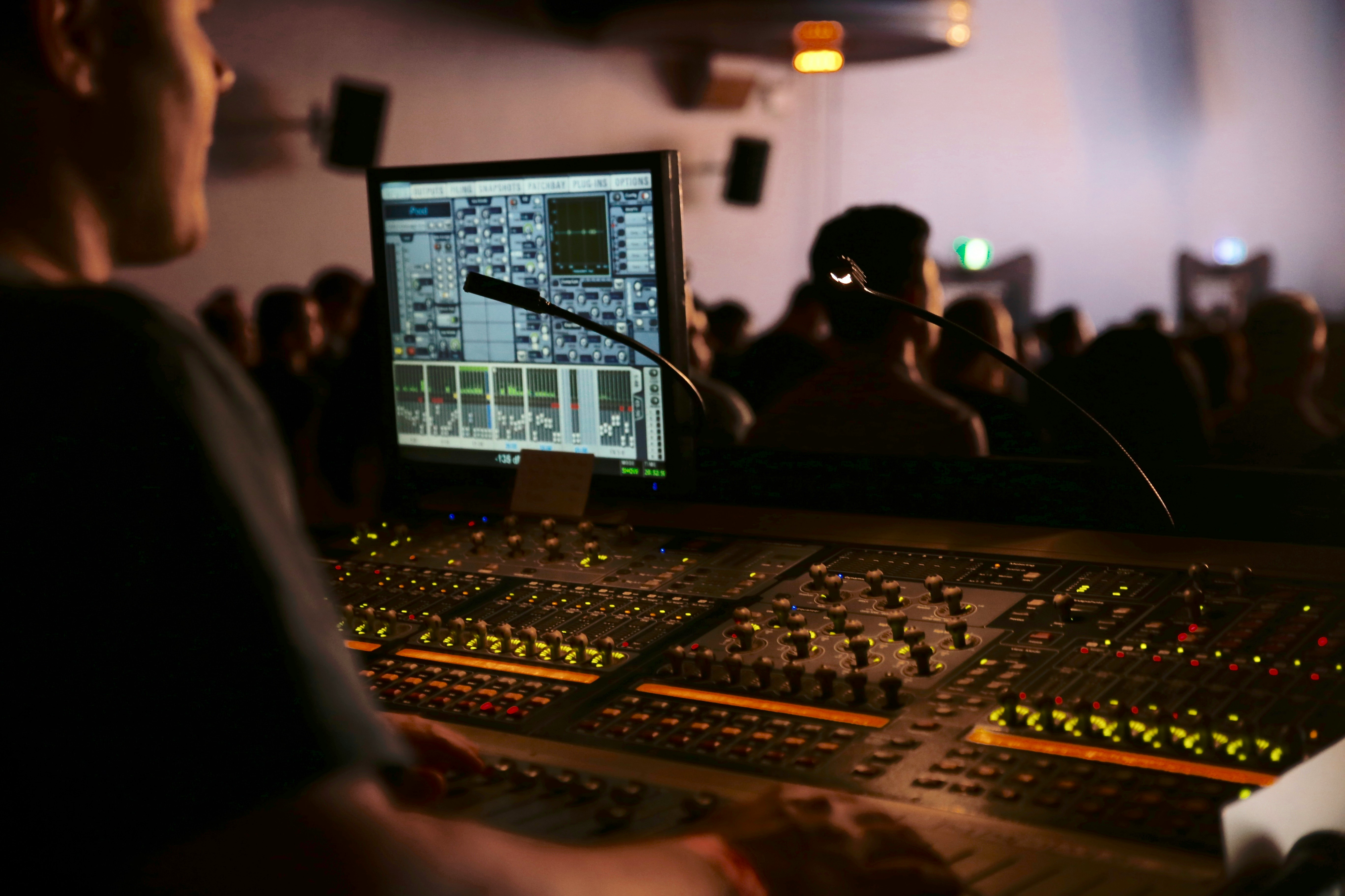AVGrid — events and crew